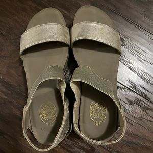 Neutral Strap Wedges